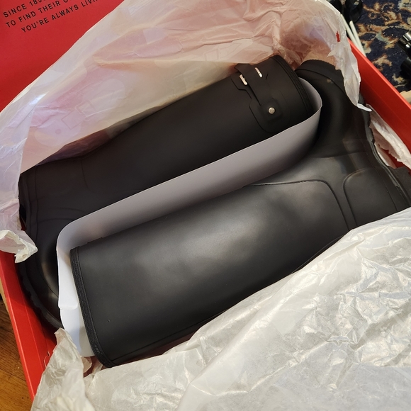 Hunter Original Tall Matte Rain Boots - Picture 8 of 10